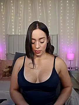 AriadnaTaylor online show from March 2026 05:29:01 PM