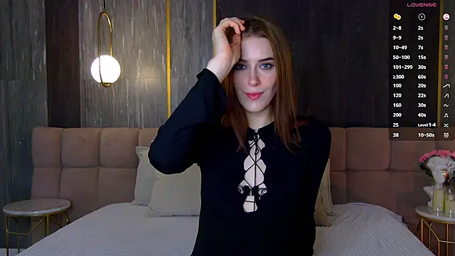 Snapshot of FrancesDay chatting on October 2025 05:38:02 AM FrancesDay online show from October 2025 05:38:02 AM