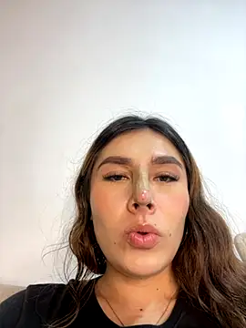 Isa Villamarin online show from September 2025 07:59:01 PM