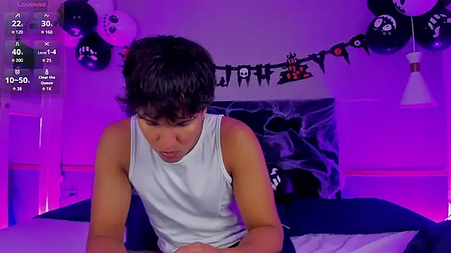 Snapshot of Leo_Savage_ chatting on October 2025 04:13:02 AM Leo Savage online show from October 2025 04:13:02 AM