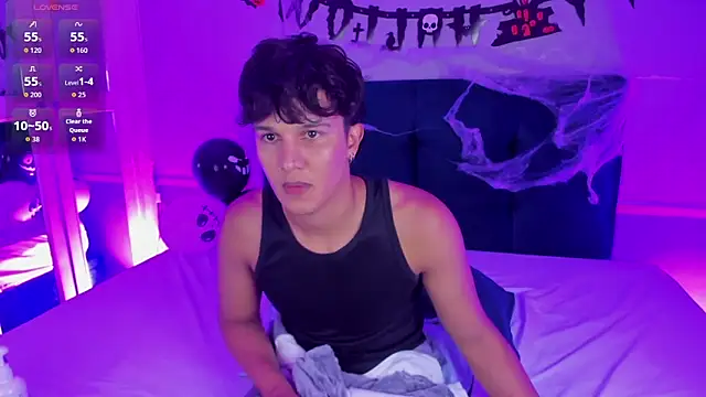 Snapshot of Leo_Savage_ chatting on October 2025 04:04:01 AM Leo Savage online show from October 2025 04:04:01 AM