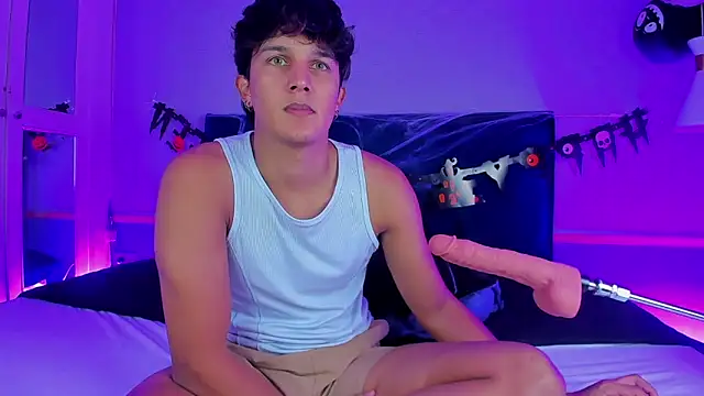 Snapshot of Leo_Savage_ chatting on October 2025 04:15:02 AM Leo Savage online show from October 2025 04:15:02 AM