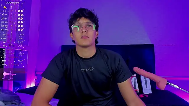 Snapshot of Leo_Savage_ chatting on November 2025 03:41:01 AM Leo Savage online show from November 2025 03:41:01 AM