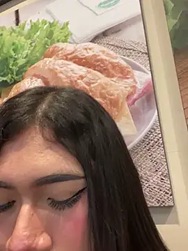 LiaSaenz27 online show from October 2025 03:31:02 PM