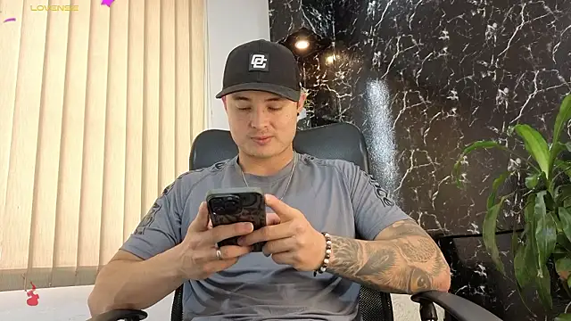 Alexander ferre online show from February 2026 01:30:02 PM