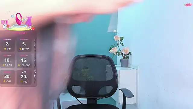 Emma Onne online show from October 2025 02:01:02 AM