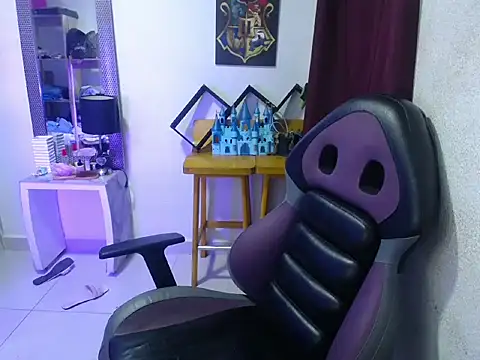 Snapshot of shining_star96 chatting on October 2025 05:19:02 AM shining star96 online show from October 2025 05:19:02 AM