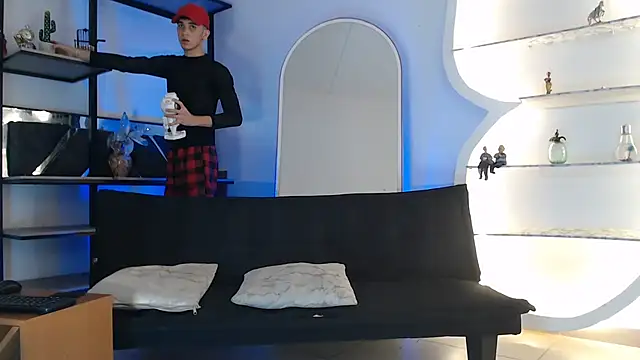 Snapshot of THREE_GUYS_HOT chatting on September 2025 07:28:01 PM THREE GUYS HOT online show from September 2025 07:28:01 PM