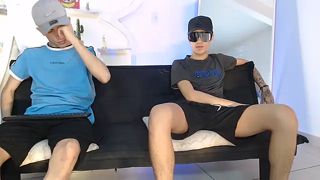 Snapshot of THREE_GUYS_HOT chatting on October 2025 07:18:01 PM THREE GUYS HOT online show from October 2025 07:18:01 PM