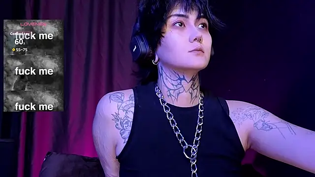 GothXRaven online show from October 2025 03:45:02 PM