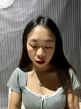 Snapshot of Liplipne chatting on October 2025 10:14:02 AM Liplipne online show from October 2025 10:14:02 AM