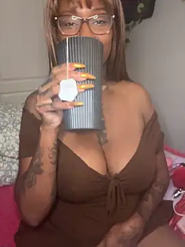 MistiSavannah online show from November 2025 11:18:02 AM