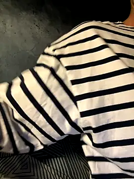 Snapshot of icefun1109 chatting on November 2025 04:14:02 PM icefun1109 online show from November 2025 04:14:02 PM