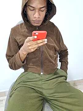 Noah Miller7 online show from September 2025 04:08:01 PM