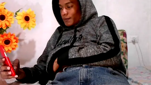 Noah Miller7 online show from October 2025 08:04:02 AM