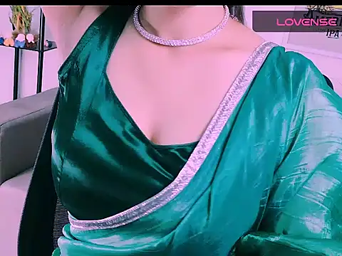 My Rose online show from September 2025 01:45:01 PM