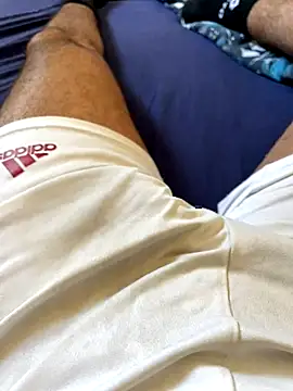 Beurberry19 online show from October 2025 03:30:01 PM