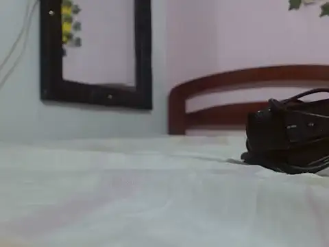 Snapshot of Paola_2105 chatting on September 2025 05:45:01 PM Paola 2105 online show from September 2025 05:45:01 PM