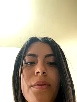 Snapshot of SaraMartinez_1 chatting on October 2025 02:38:01 PM SaraMartinez 1 online show from October 2025 02:38:01 PM