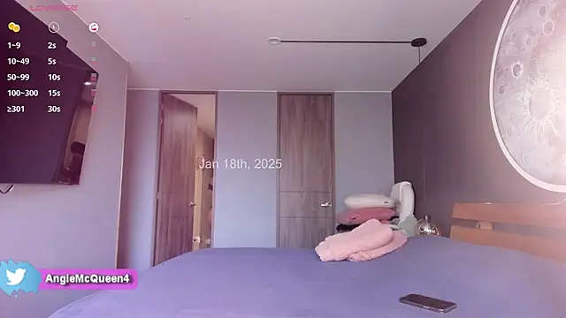 Snapshot of Sarajames chatting on January 2025 01:18:02 PM Sarajames online show from January 2025 01:18:02 PM