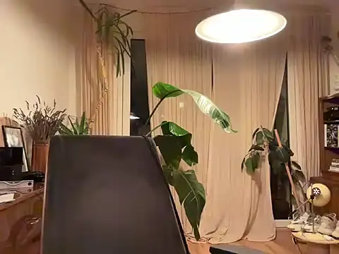 serafin pekele online show from November 2025 03:34:02 PM