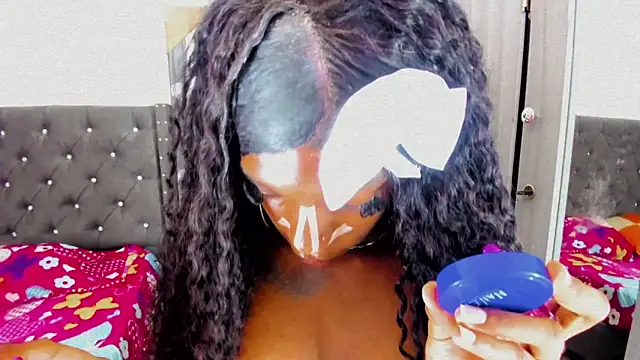 Snapshot of Sara_hot12112 chatting on November 2025 10:04:02 AM Sara hot12112 online show from November 2025 10:04:02 AM