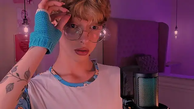 imDamiano online show from October 2025 10:18:02 PM