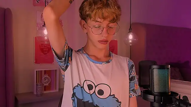 imDamiano online show from October 2025 10:52:02 PM