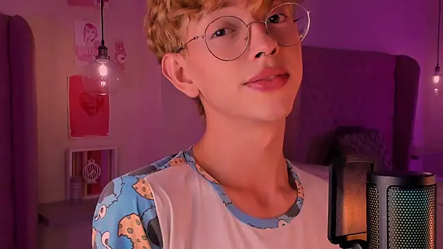 imDamiano online show from October 2025 09:28:02 PM