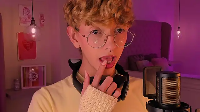 imDamiano online show from October 2025 09:41:01 PM