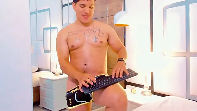 RaymondMorris online show from October 2025 06:03:01 AM