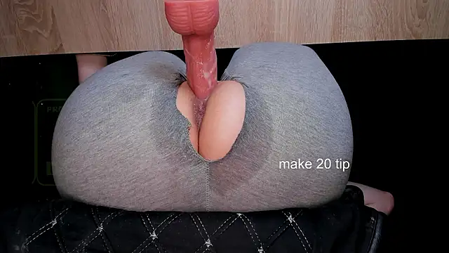 Cameltoe squirt inPants online show from December 2024 04:14:01 PM