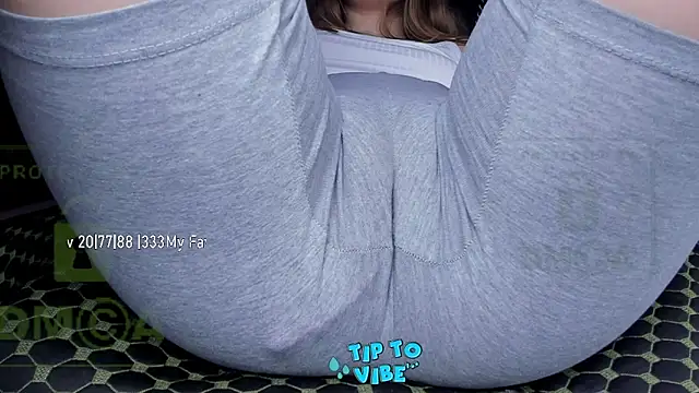 Cameltoe squirt inPants online show from February 2025 03:17:02 PM