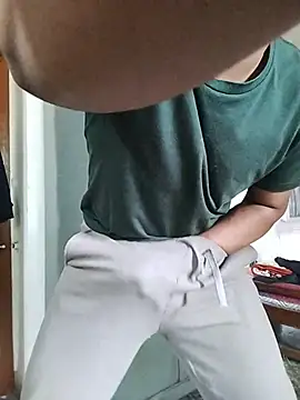 COme8989 online show from January 2026 11:01:01 AM