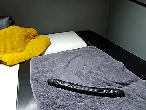 Snapshot of slavic_boy_39 chatting on October 2025 10:40:01 PM slavic boy 39 online show from October 2025 10:40:01 PM