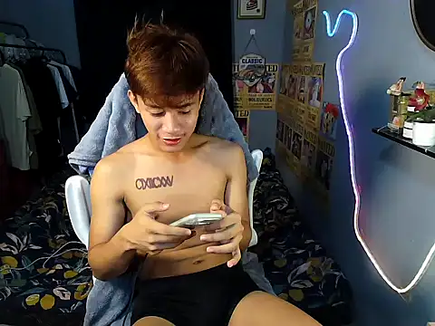 Snapshot of naughtyboyloy_0 chatting on July 2026 05:41:01 PM naughtyboyloy 0 online show from July 2026 05:41:01 PM
