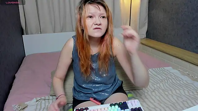 Snapshot of Nora_lovvvv chatting on September 2025 10:16:01 AM Nora lovvvv online show from September 2025 10:16:01 AM