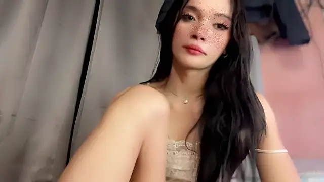 Snapshot of anastasia_cums chatting on October 2025 02:18:02 PM anastasia cums online show from October 2025 02:18:02 PM