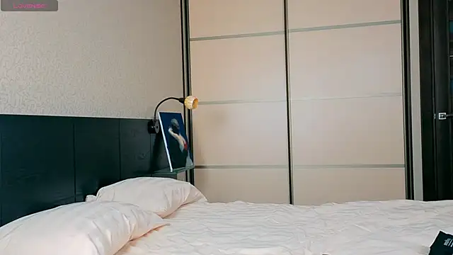 Snapshot of Hazel_Reed chatting on October 2025 07:13:01 PM Hazel Reed online show from October 2025 07:13:01 PM