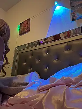 Angelbunnyy online show from February 2026 01:33:02 PM