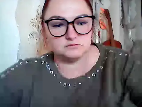 AngelQSky online show from September 2025 12:21:02 PM