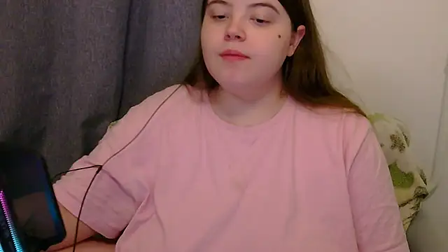 Snapshot of brattyprincessemma chatting on October 2025 07:59:01 PM brattyprincessemma online show from October 2025 07:59:01 PM