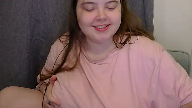Snapshot of brattyprincessemma chatting on April 2026 07:27:02 PM brattyprincessemma online show from April 2026 07:27:02 PM