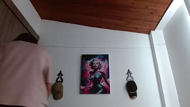 Crystal Star  online show from April 2026 04:28:02 PM