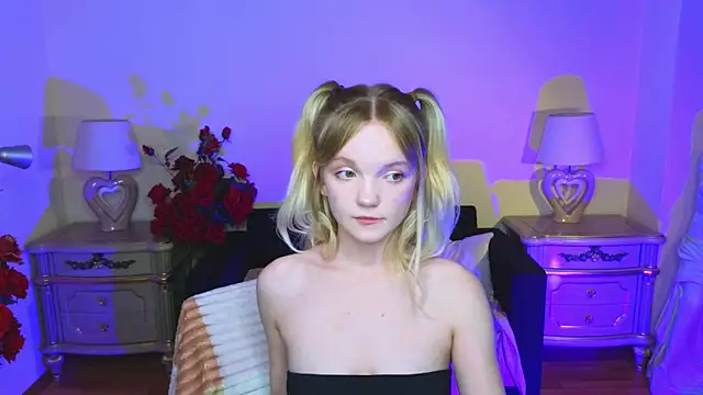 Snapshot of RosesKate chatting on September 2025 11:54:02 AM RosesKate online show from September 2025 11:54:02 AM
