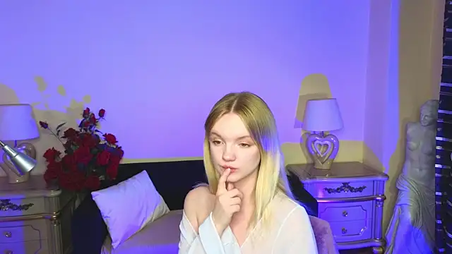 Snapshot of RosesKate chatting on September 2025 11:54:01 AM RosesKate online show from September 2025 11:54:01 AM