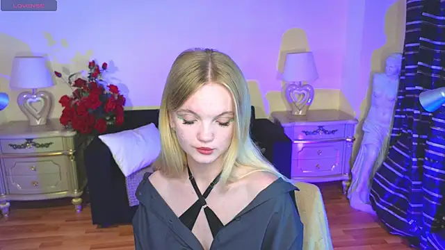 RosesKate online show from October 2025 11:17:01 AM