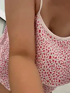 Snapshot of July-Asian chatting on October 2025 04:30:01 AM July-Asian online show from October 2025 04:30:01 AM