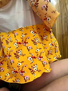 Snapshot of July-Asian chatting on October 2025 05:40:01 AM July-Asian online show from October 2025 05:40:01 AM