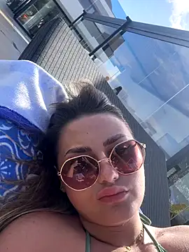 Snapshot of KayaAzur chatting on October 2025 08:11:02 AM KayaAzur online show from October 2025 08:11:02 AM